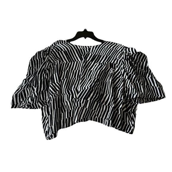 Open Edit Zebra Striped 3X Almost‎ Backless Puffy Sleeve Cropped Blouse Gorgeous - Picture 9 of 9